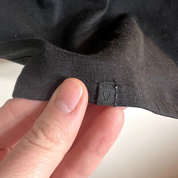 Lululemon Black Open Back T Shirt - Picture 3 of 3